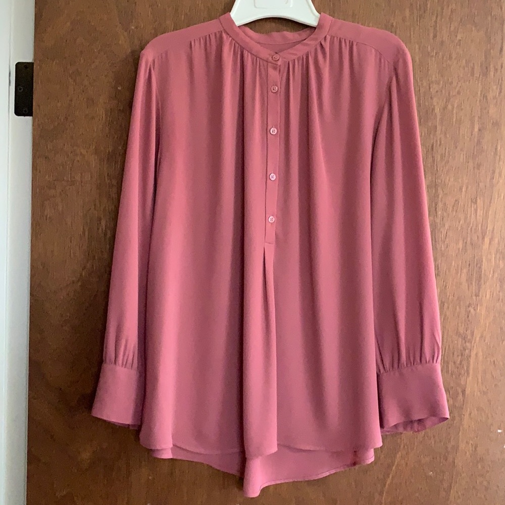 ☀️Ann Taylor Tunic Style Blouse☀️